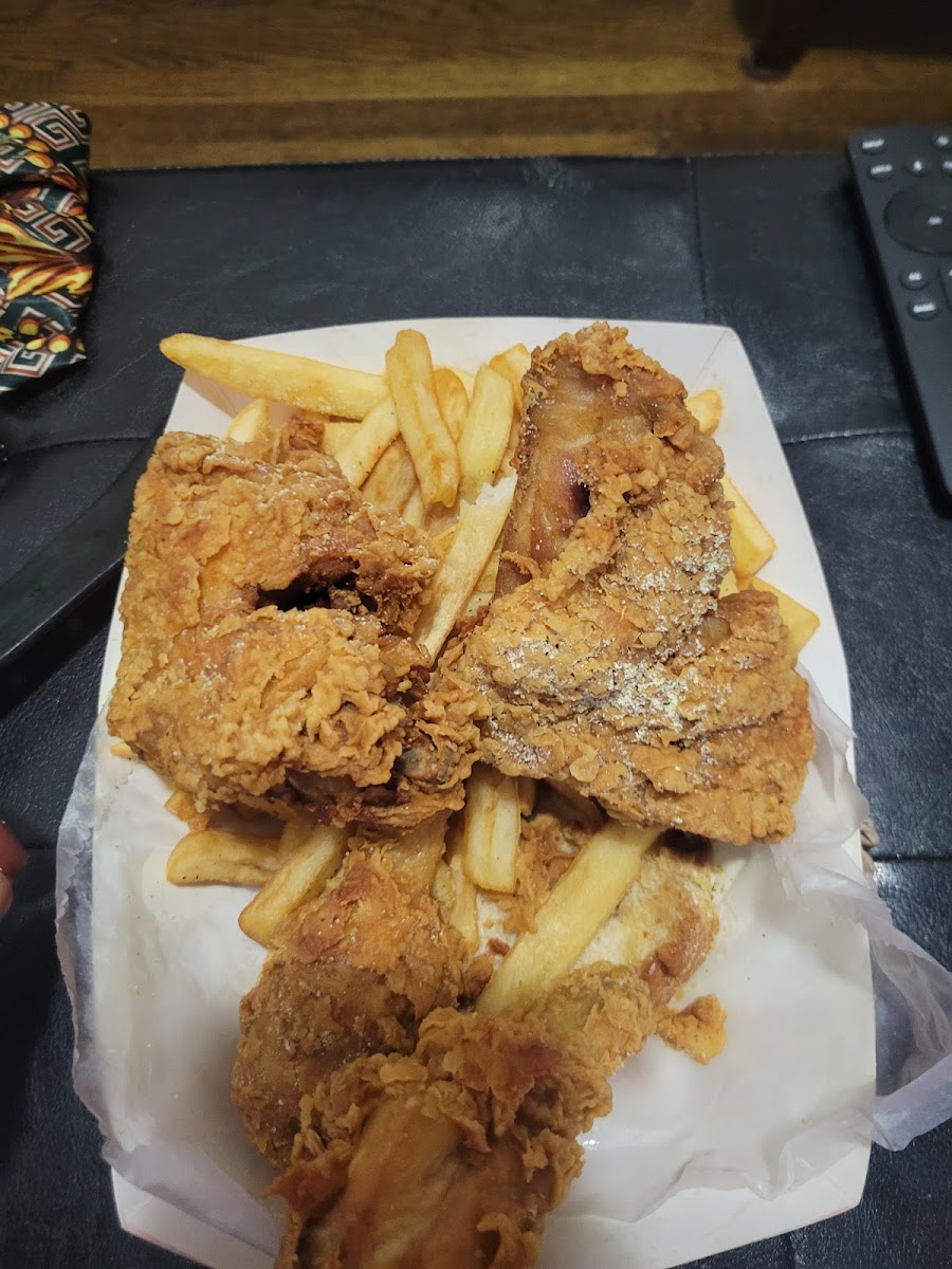 Harold's Chicken Photo 7