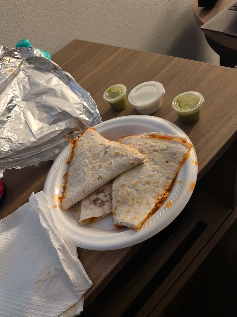 Las Tres Hermanas Food Truck Photo 10